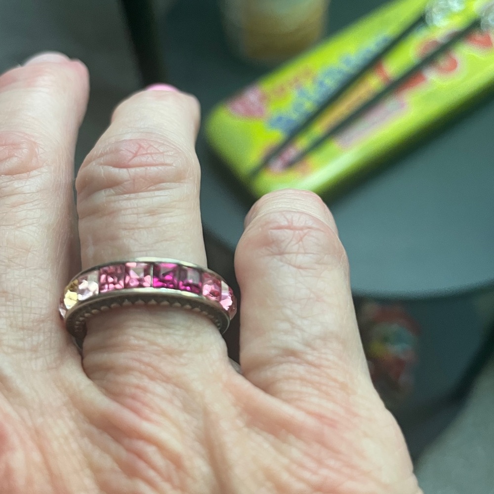 Brighton pink spectrum ring. Worn a few times. Guc sz 5